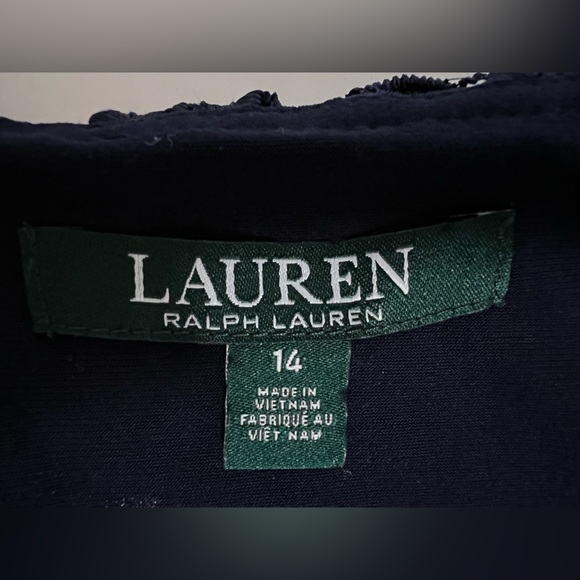 Lauren Ralph Lauren Scalloped Lace Dress - Picture 7 of 8